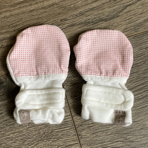Goumi Accessories Goumi Baby Mittens Poshmark